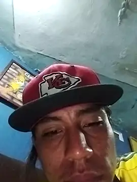 AlexAlejandro13 现场XXX聊天