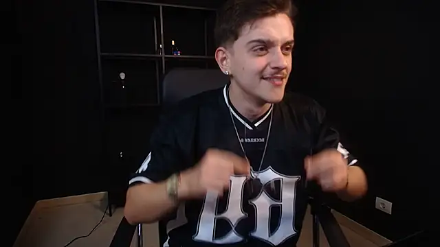 FelixStarkk Live XXX Chat