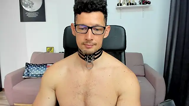 BrutusK08 라이브 XXX 채팅