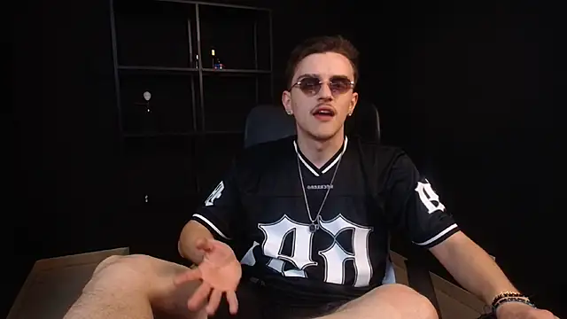 FelixStarkk Chat XXX live