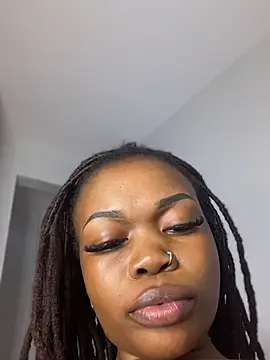 Chat +18 de SashimiDrip ao vivo