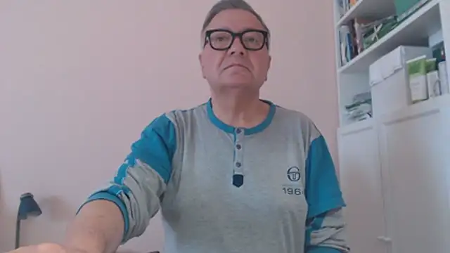 Živý XXX chat YOU6me