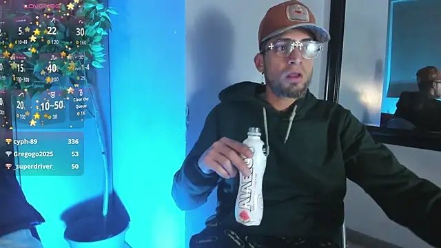 DrakeNeumann's Live XXX Chat