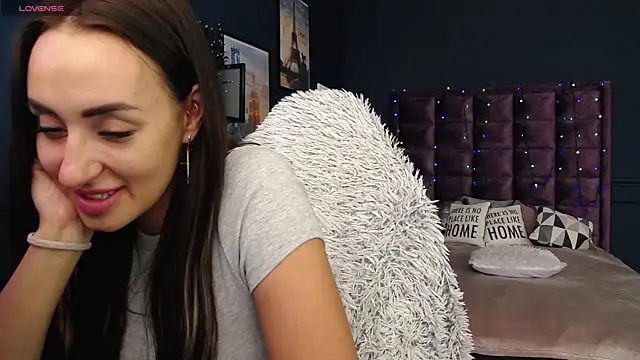 JenniferStone Chat XXX in diretta