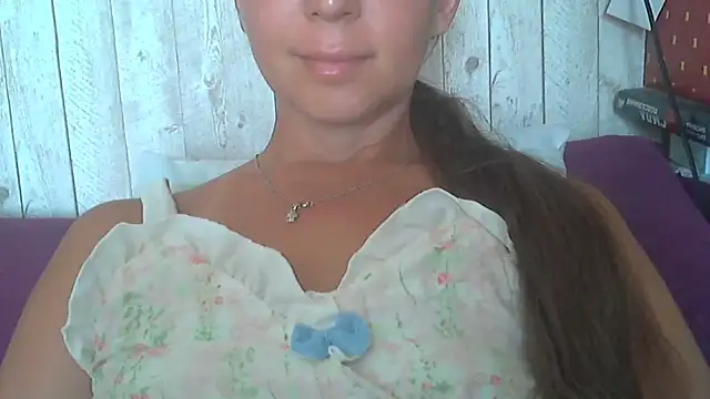 Chat XXX Live Bella--White