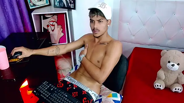 Angel_foxc13 Chat XXX in diretta