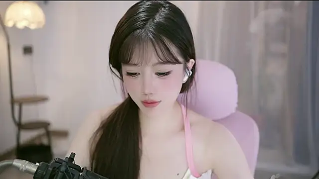 Cecily2 即時 XXX 聊天