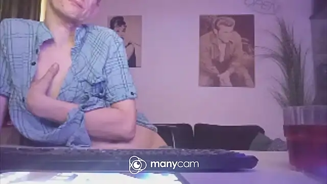 der_dino30 Live XXX-Chat