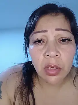 Naia_queen25 Adlı Modelin Canlı XXX Sohbeti
