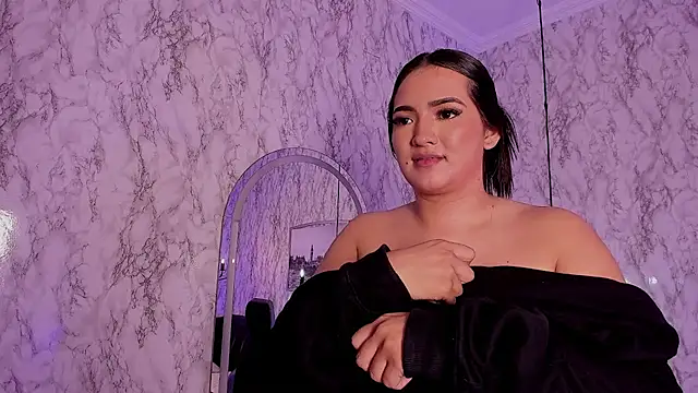 Chat XXX en directo de MhilaMoon