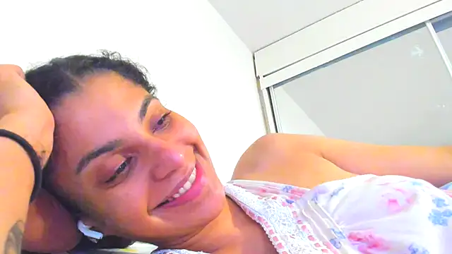 karlatiburcio Show in webcam