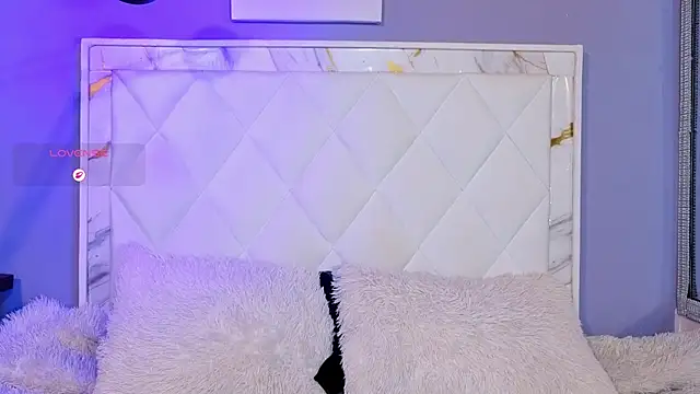 Melody-rose élő XXX-chatje