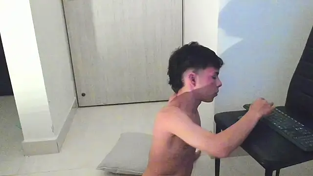 Chat XXX ao vivo de ash_ka