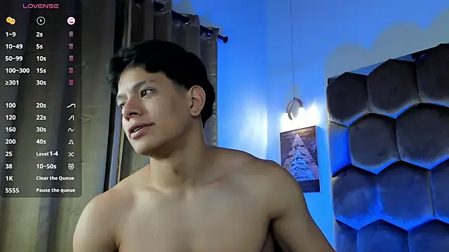 Živý XXX chat TonyPetrovjs