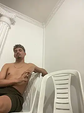 BEM_BOY Adlı Modelin Canlı XXX Sohbeti
