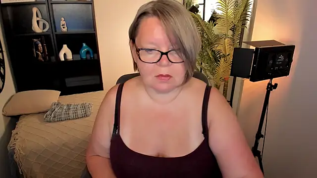 Shannonshine's Live XXX Chat