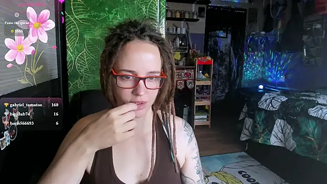 Онлайн чат XXX LisaFoxy_y