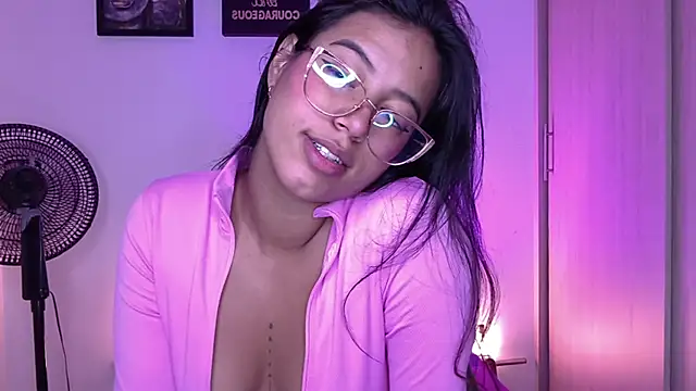 צ'אט XXX בשידור חי של Raven_stonee01