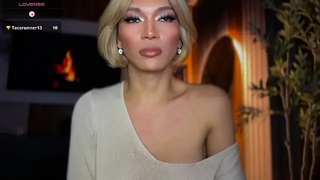Maria_Manika élő XXX-chatje