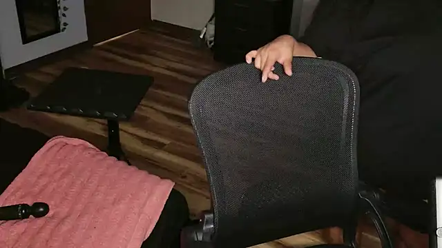 NeliaVoss' Live XXX Chat