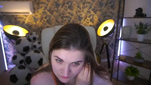 EmmyCharmm 现场XXX聊天