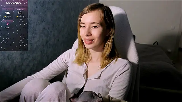 ZoyaMill's Live XXX Chat