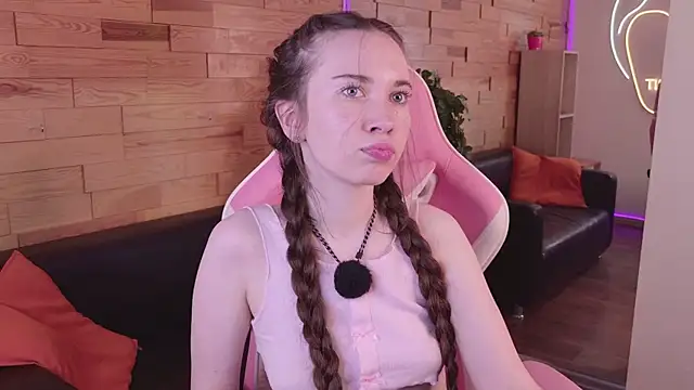 LilaMccoyn Live XXX chat