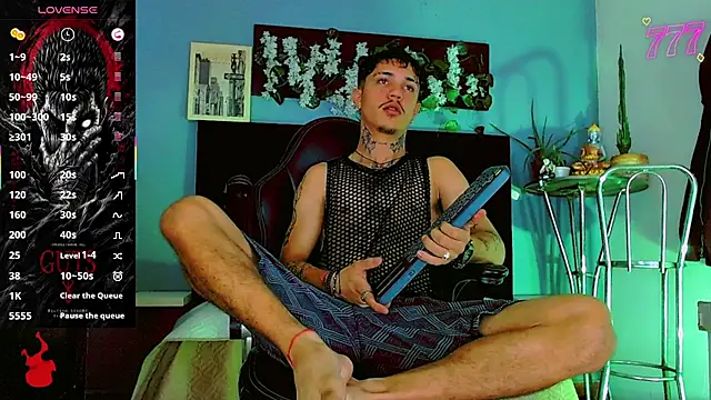 HannibalLester élő XXX-chatje