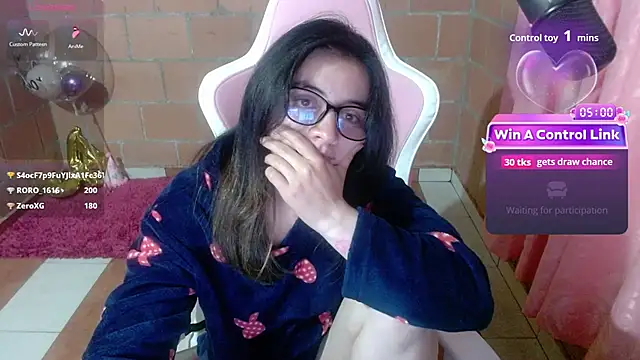 دردشة Maggie_Fox3 الجنسية المباشرة