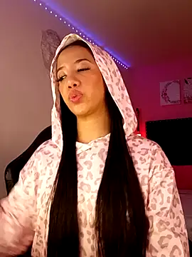 Chat XXX en directo de SallyWhitee