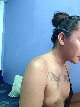 lady_kim_boner: απευθείας συνομιλία ΧΧΧ