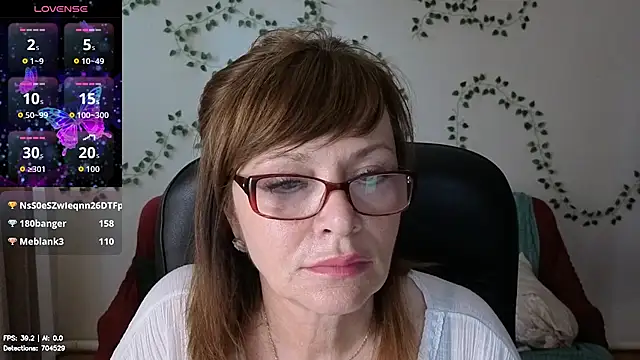 Chat +18 de Miss_Moren ao vivo