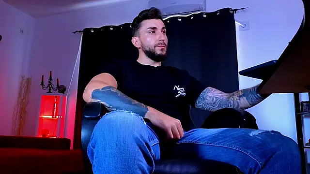 XXX chat uživo modela MightyAaron66