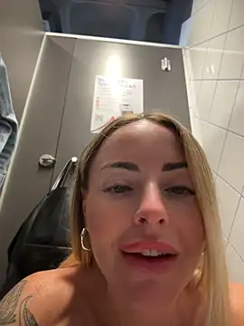 Chat XXX en directo de EmaSalis