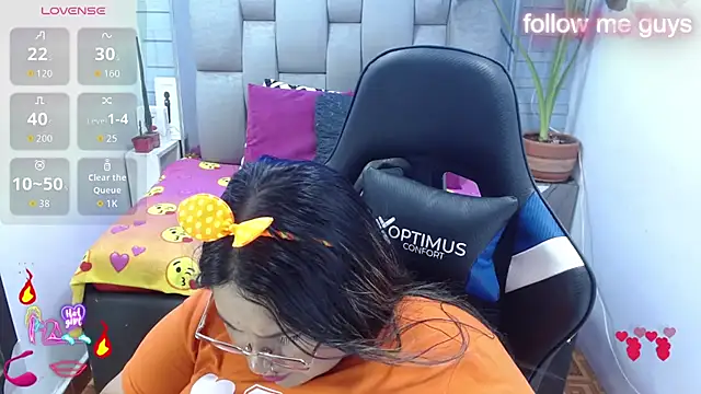 Chat XXX en directo de evelin_zaens