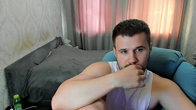 Vladik_b Live XXX-Chat