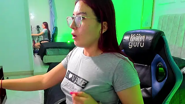 Chat +18 de allison_mc ao vivo