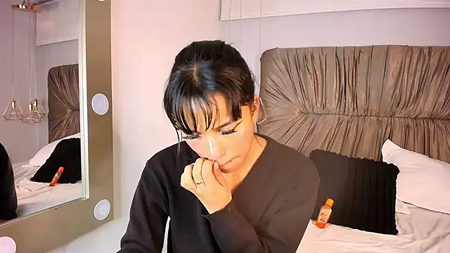 Dakashyten Live XXX-Chat