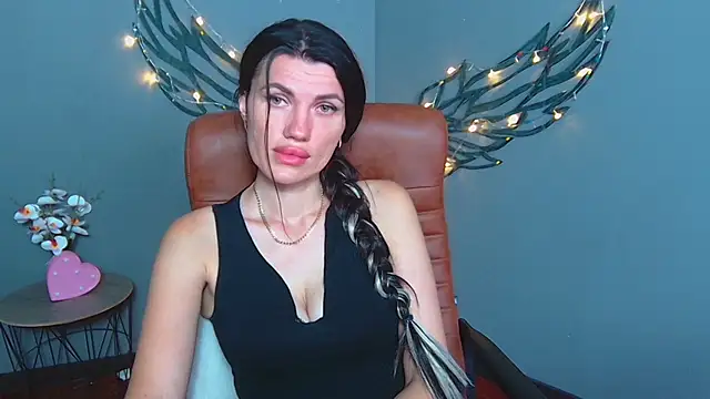 MilaLoona Live XXX-Chat