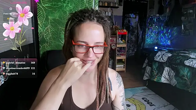 LisaFoxy_y live XXX chat