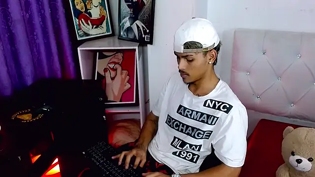 Онлайн чат XXX Angel_foxc13