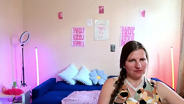 Mirabelle_Velvet's Live XXX Chat