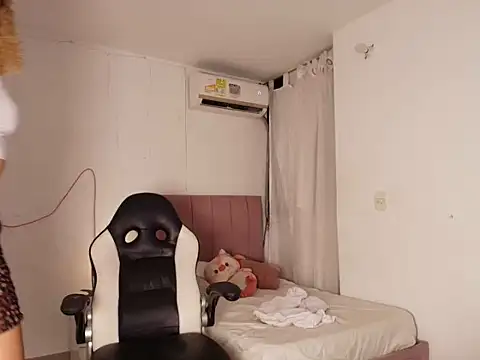 Michellbluen Live XXX chat