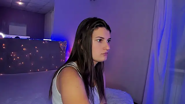 Laura_LeeeのライブXXXチャット