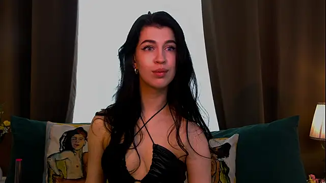HornyPriestess: онлайн-секс-чат