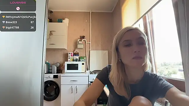 Онлайн чат XXX AngelJeni