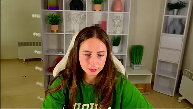צ'אט XXX בשידור חי של NadinnL