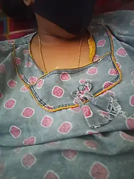 Telugupilla-99's Live XXX Chat