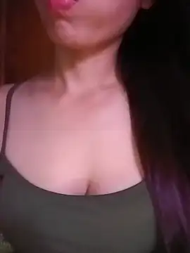 hd_love69 Adlı Modelin Canlı XXX Sohbeti