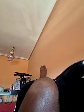 Show modela pumapatri na web-kameri